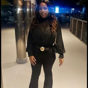 Meet your Posher, Candis